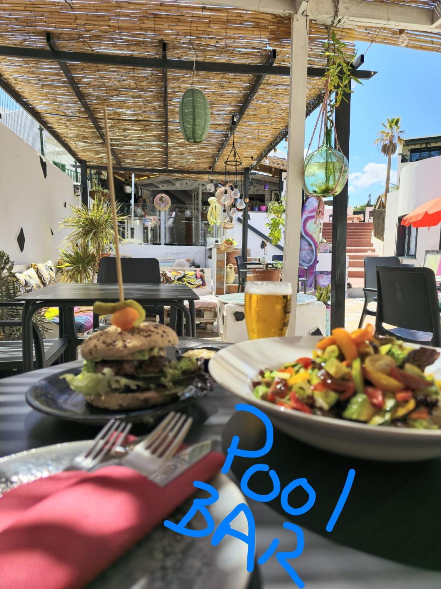 Bungalow Goa Pool View, Playa Roca Residence Sea Front Access - Free Ac - Wifi コスタ・テギセ エクステリア 写真